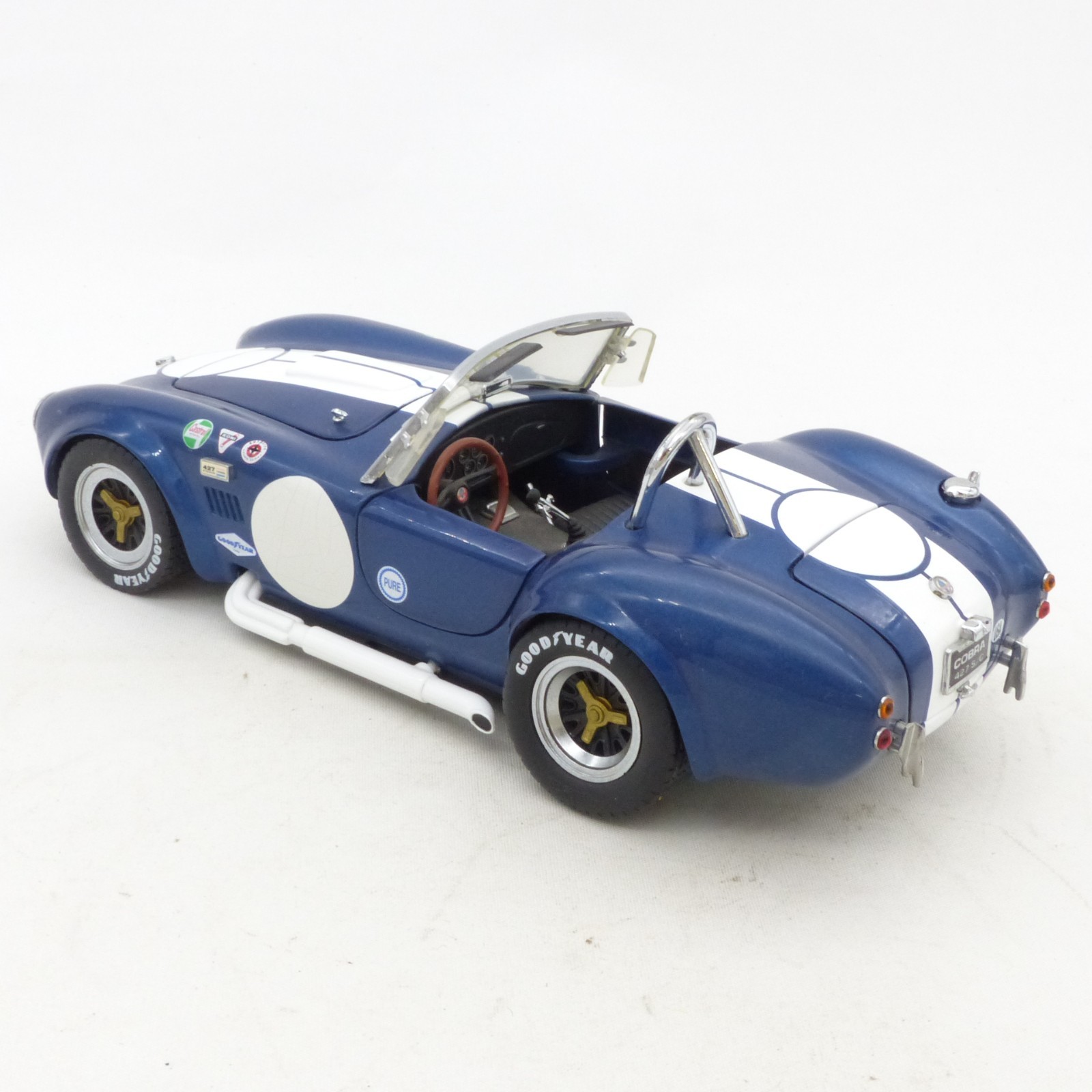 Kyosho 1:18 Shelby Cobra 427 S/C zweifarbig in Tüte siehe Bilder o. EX8422 – Bild 4