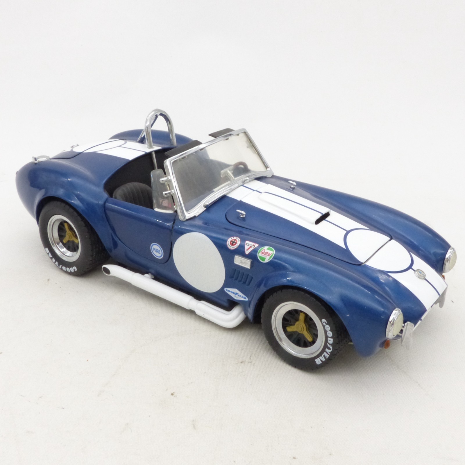 Kyosho 1:18 Shelby Cobra 427 S/C zweifarbig in Tüte siehe Bilder o. EX8422 – Bild 7