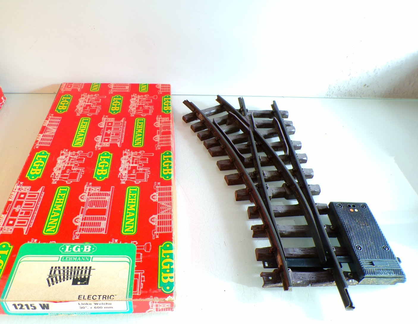 LGB Spur G 1215 Weiche rechts mit Antrieb siehe Foto in OVP PK2312