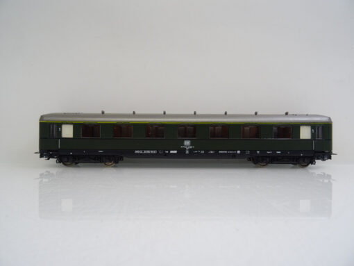 Liliput H0 83100 Personenwagen 1.Kl. der DB in EVP JD6905