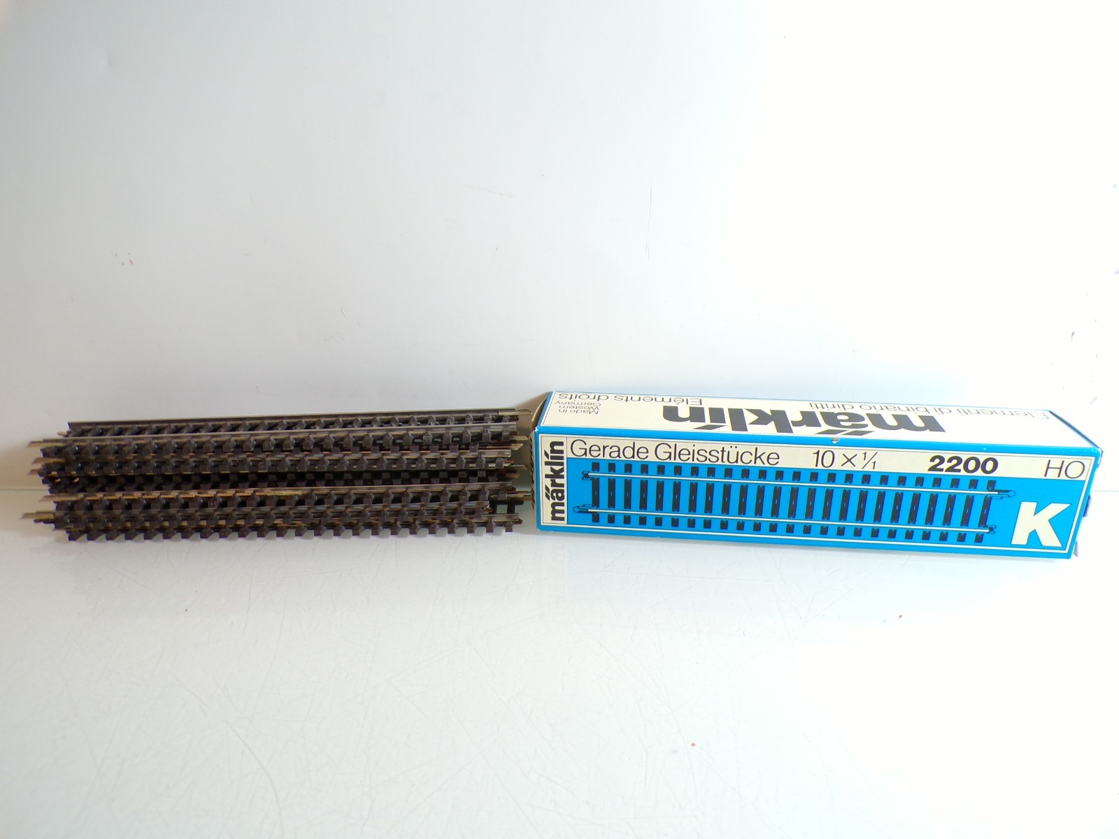 Märklin H0 2200 K Gleis gerade 10 Stück siehe Foto in OVP PK2556