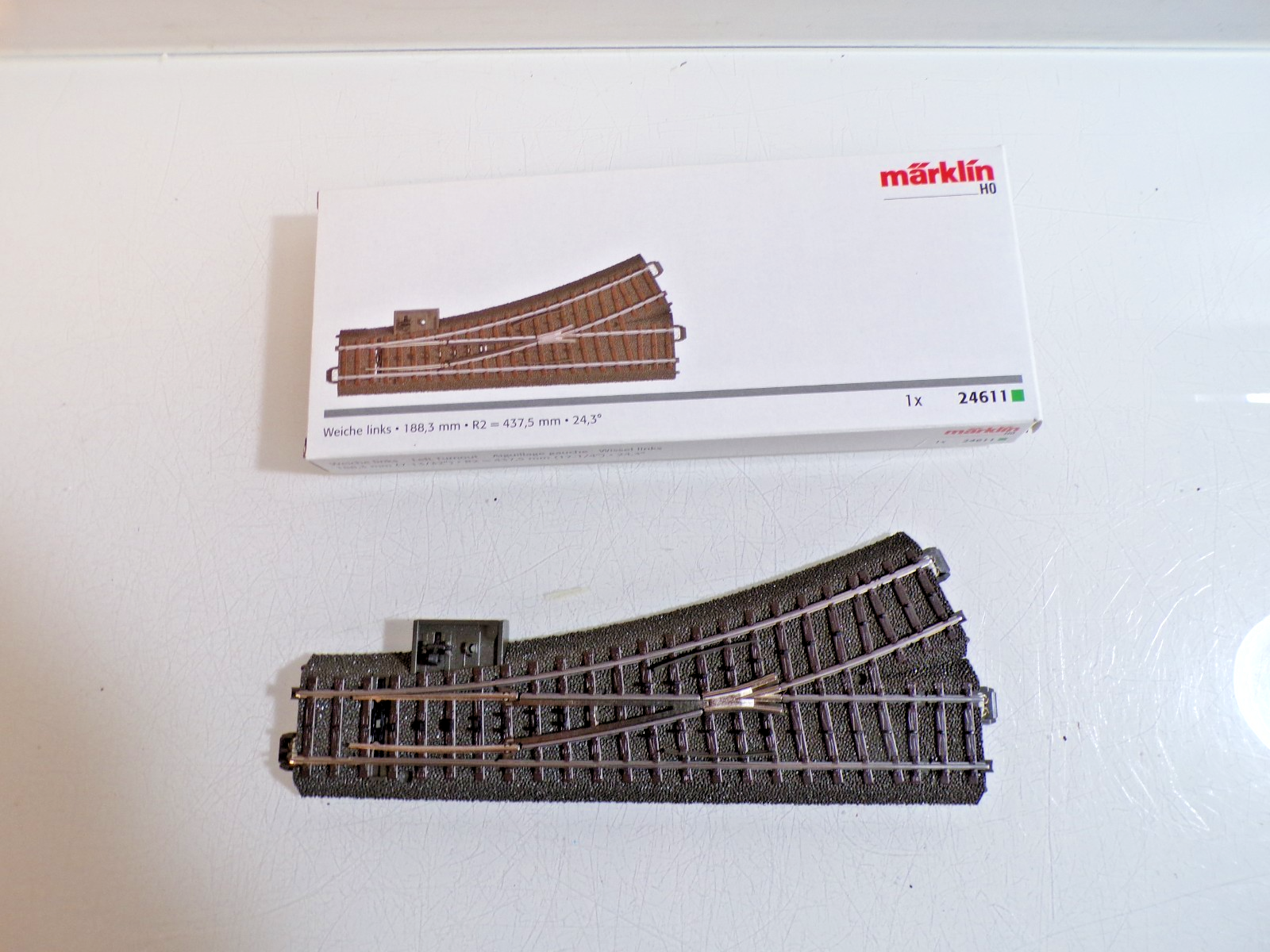 Märklin H0 24611 Weiche links siehe Foto in OVP PK2970