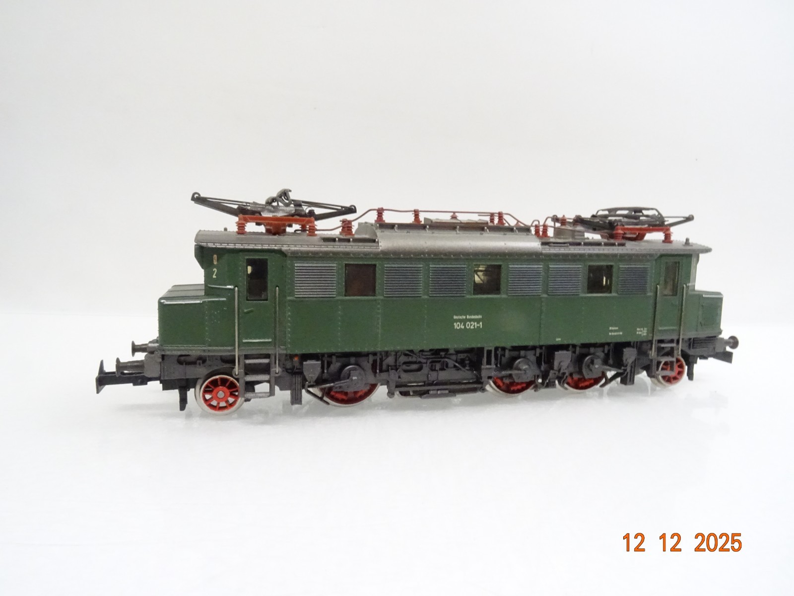 Märklin H0 3049 E-Lok BR 104 021-1 der DB in OVP JL5027 – Bild 3