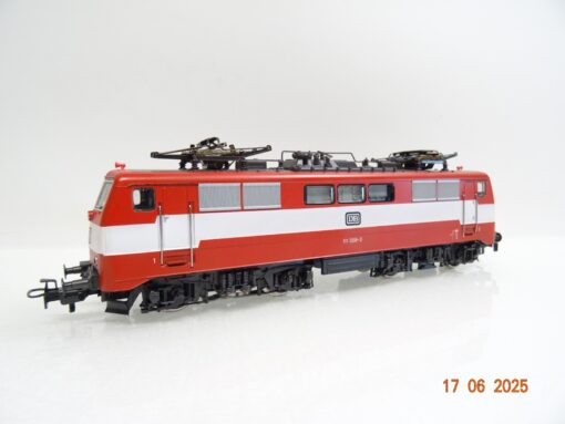 Märklin H0 3172 E-Lok BR 111 068-3 der DB JL986 o.