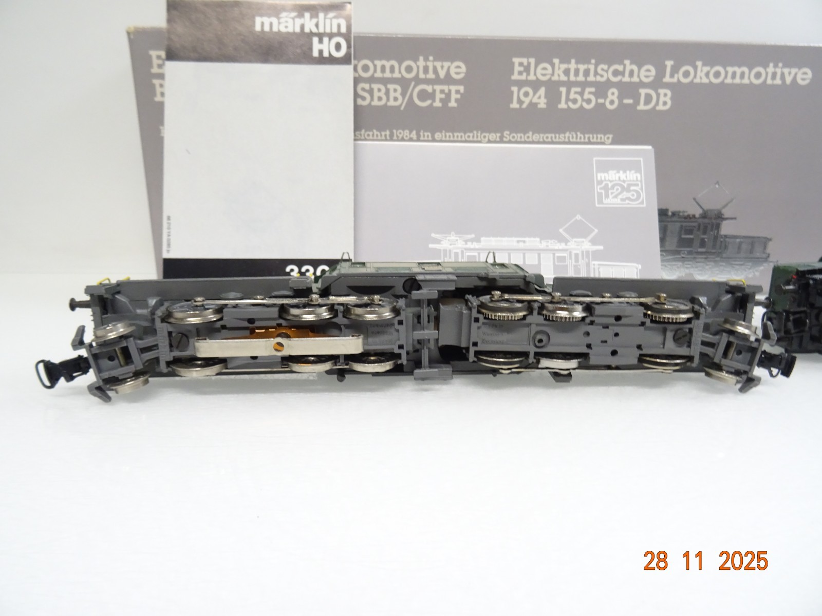 Märklin H0 3300 E-Lok 2 St. Krokodil Jubiläumsfahrt 1984 in OVP JL4774 – Bild 7