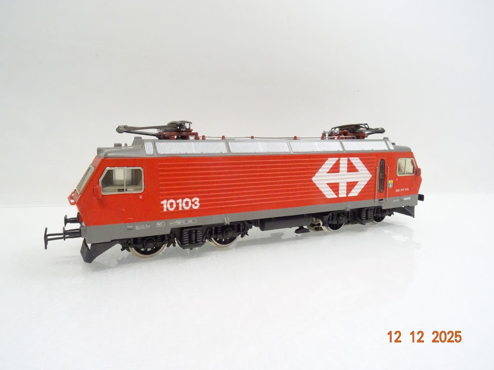 Märklin H0 3328 Schweiz E-Lok Re 4/4 10103 der SBB in OVP JL5068 – Bild 3