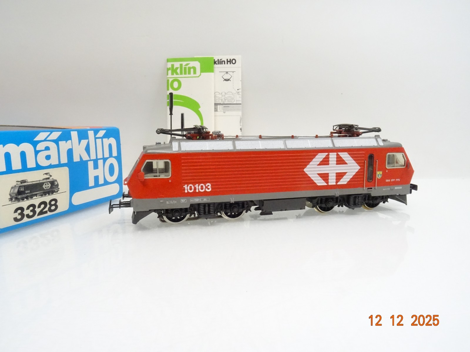 Märklin H0 3328 Schweiz E-Lok Re 4/4 10103 der SBB in OVP JL5068