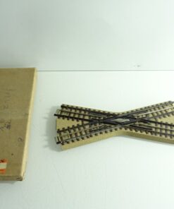 Märklin H0 3600 Kreuzung mit durchgehender Mittelleiter in OVP CK8806 o.