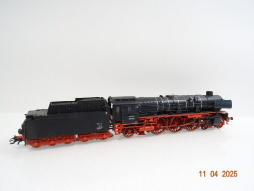 Märklin H0 37104 Dampflok BR 01 1001 der DB Mfx Sound Vitrine in OVP JL30 – Bild 5