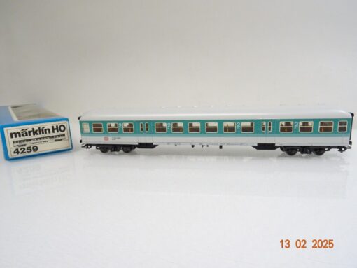 Märklin H0 4259 Nahverkehrswagen 2.Kl. der DB in OVP PR 5947