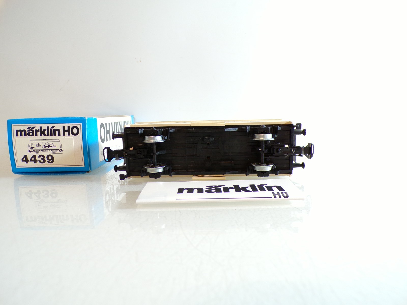 Märklin H0 4439 Kühlwagen Stuttgarter Hofbräu der DB in OVP BH1478 – Bild 4