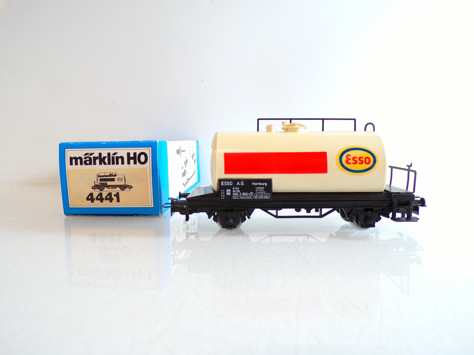Märklin H0 4441 Kesselwagen ESSO der DB in OVP BH1437