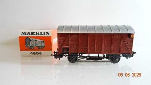 Märklin H0 4506 gedeckter Güterwagen mit Schlußlaternen der DB in OVP PR8267
