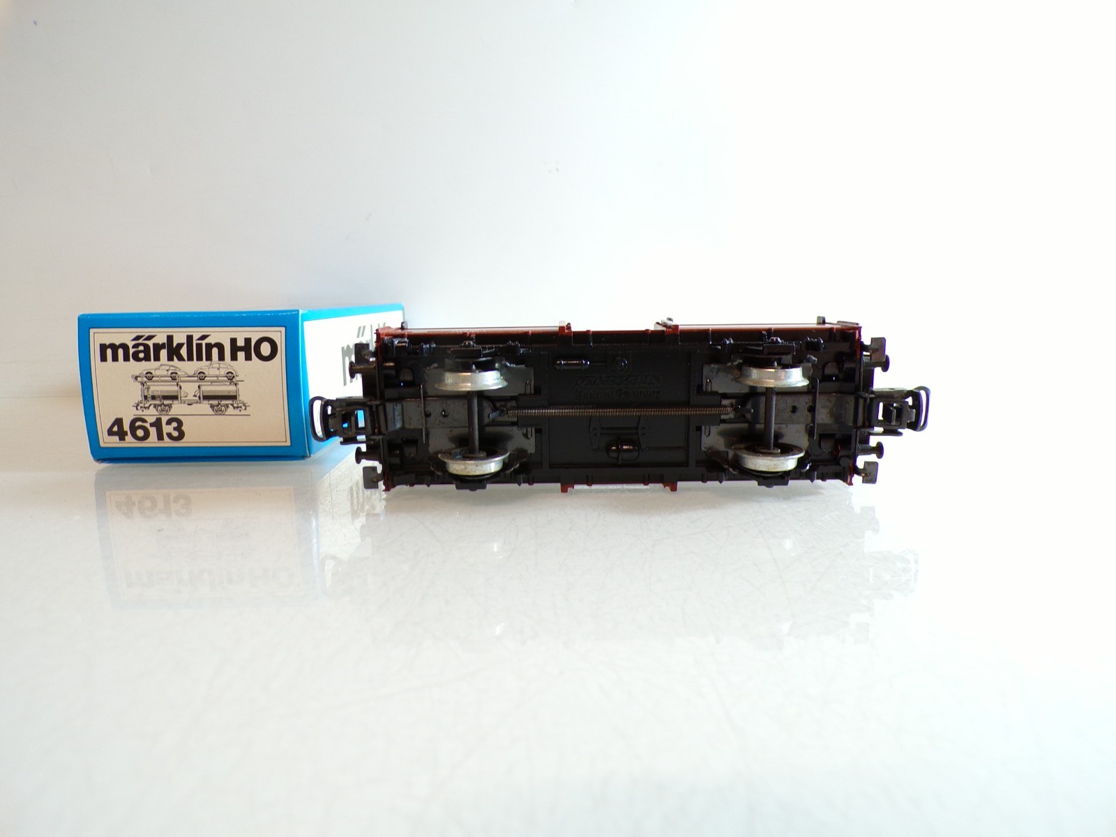 Märklin H0 4613 Autotransportwagen mit 4 PKW´s der DB in OVP BH1483 – Bild 4