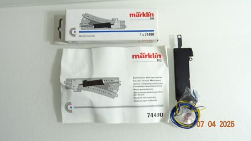 Märklin H0 74490 C-Gleis Weichen-Antrieb siehe Foto in OVP CK7291