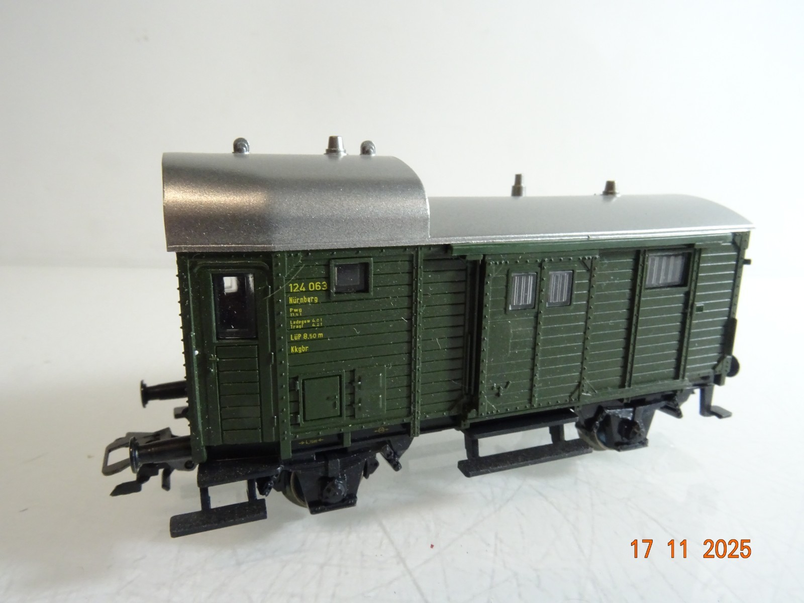 Märklin H0 Güterzug-Begleitwagen 124 063 Nürnberg RR4632 o.