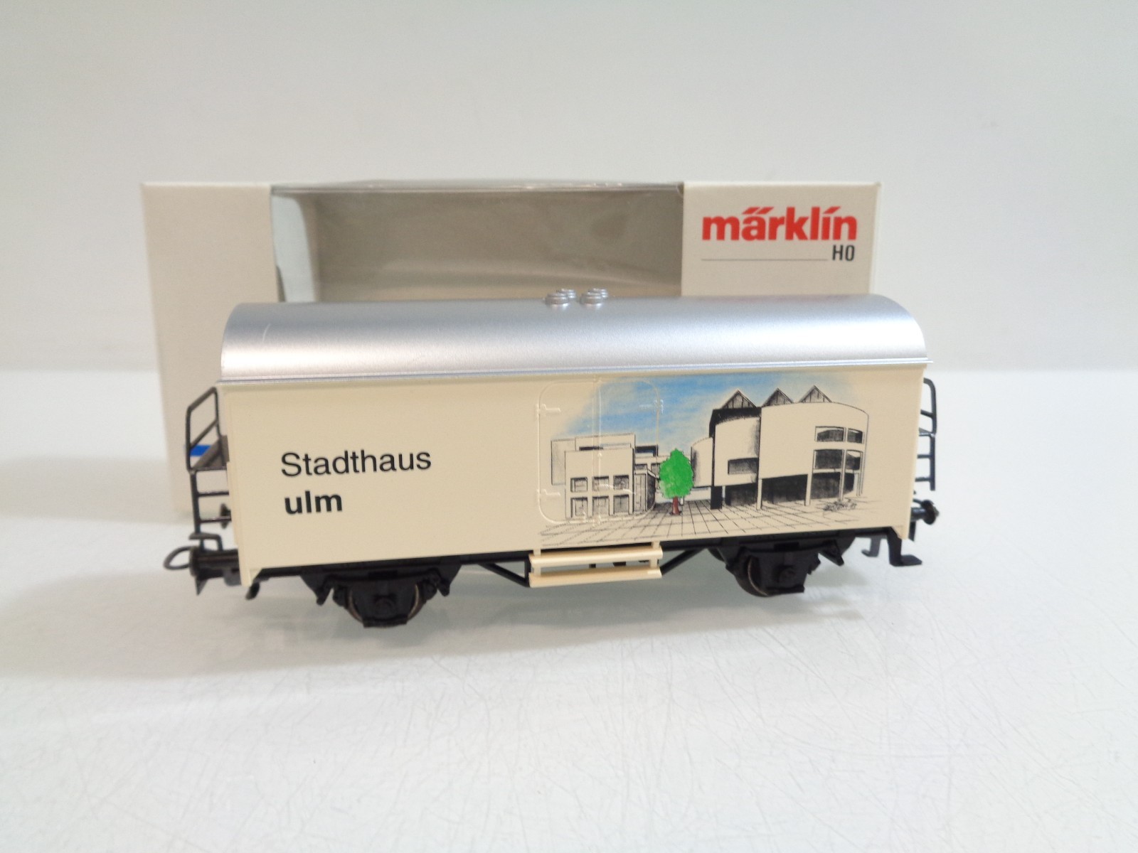 Märklin H0 SoMo gedeckter Güterwagen Stadt Ulm, siehe Foto in OVP RR5645