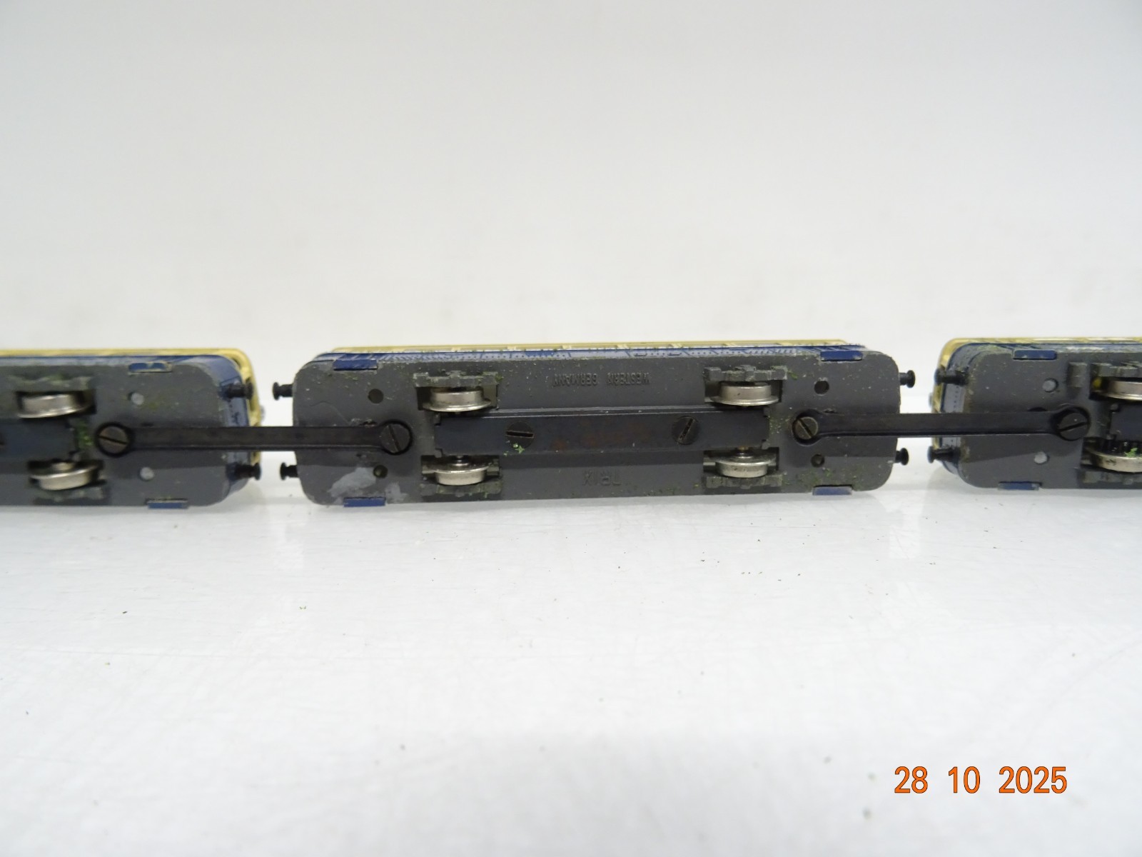 Minitrix N Österreich Schienenbus 3tlg. der ÖBB JL3930 o. – Bild 6