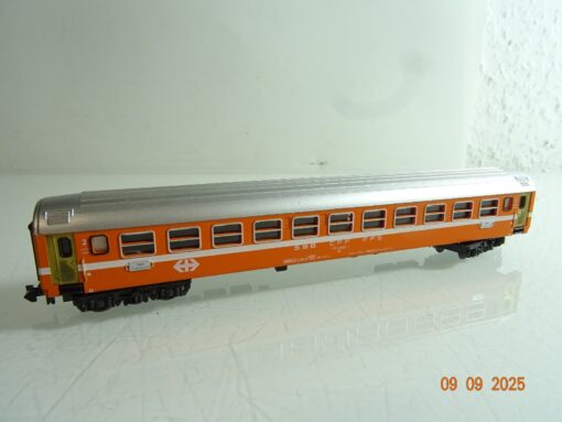Minitrix N Personenwagen 2. Klasse der SBB CFF FFS RR3410 o. – Bild 3