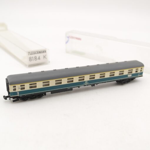 Minitrix N Personenwagen 51 80 10-40 232-0 2. Klasse der DB in EVP RR2146