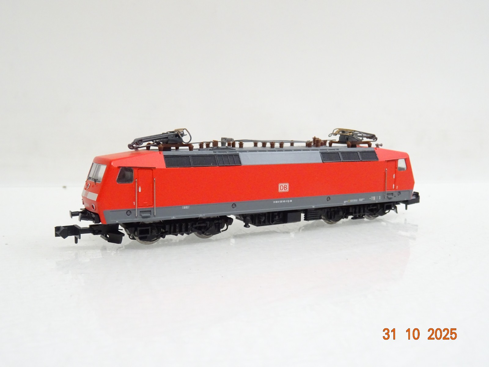 Minitrix N aus 11150 E-Lok BR 120 145-8 der DB mit DSS JL3993 o. – Bild 3