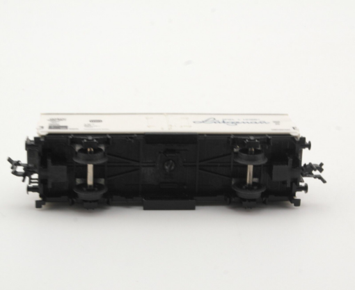Minitrix N gedeckter Güterwagen Lützenau der DB o. QR5576 – Bild 4