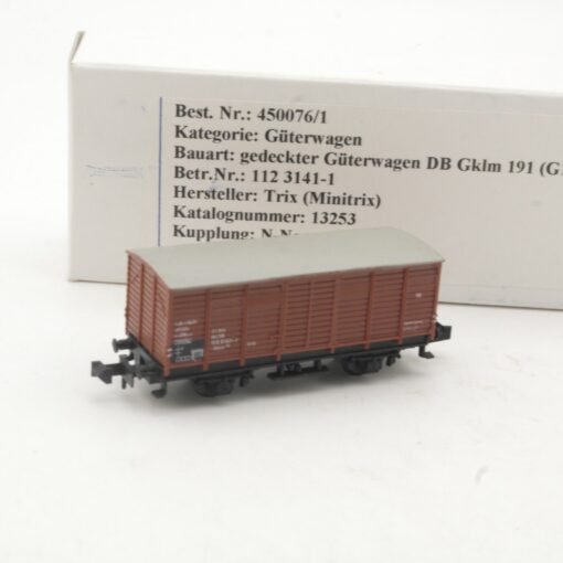 Minitrix N gedeckter Güterwagen der DB in EVP RR4180