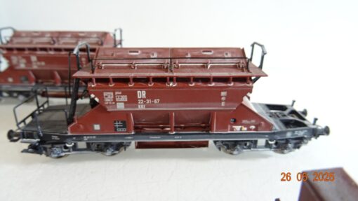 Piko H0 58093 Sattelbodenselbstentladewagen Set 3 tlg. der DR in OVP PR8041 – Bild 5
