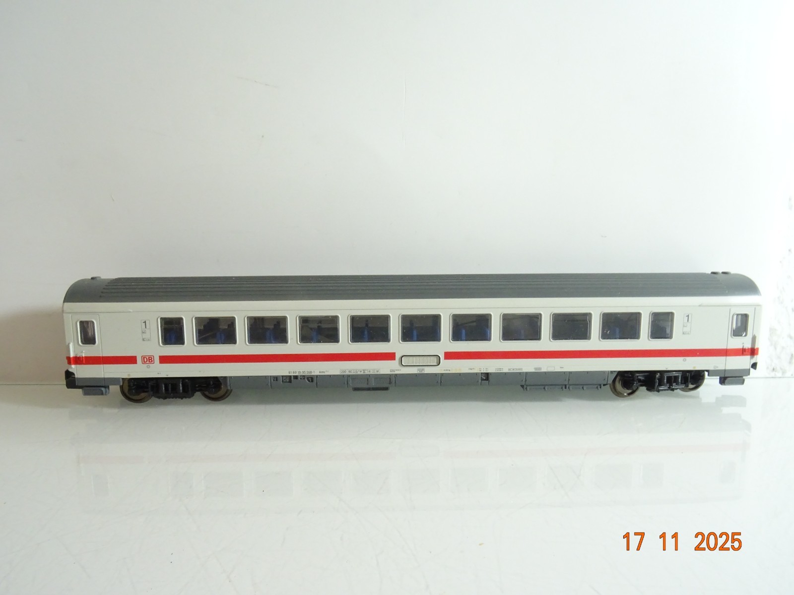 Piko H0 IC Personenwagen 1. Klasse 61 80 19-95 068-1 der DB RR4661 o. – Bild 3