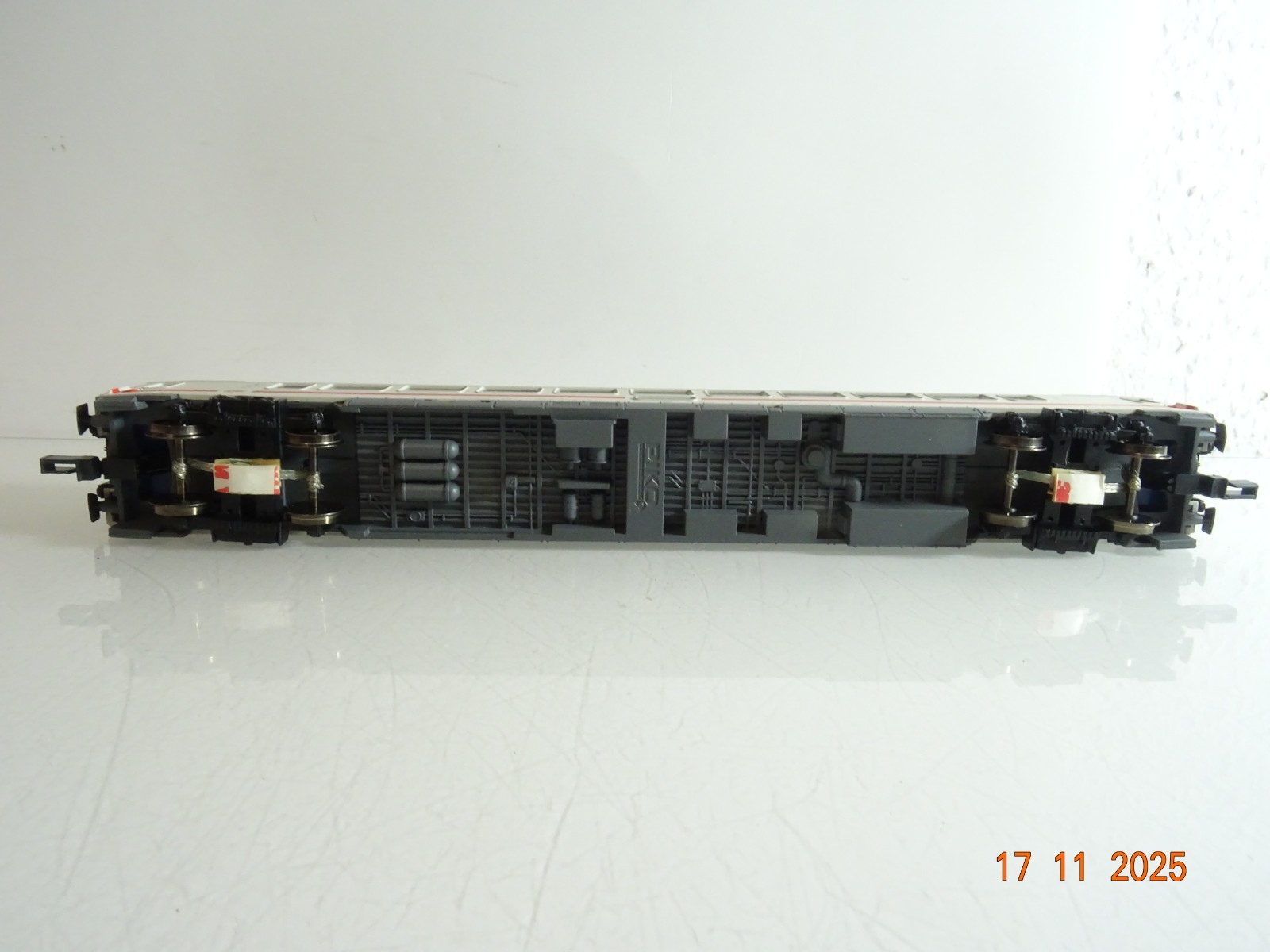 Piko H0 IC Personenwagen 1. Klasse 61 80 19-95 068-1 der DB RR4661 o. – Bild 4