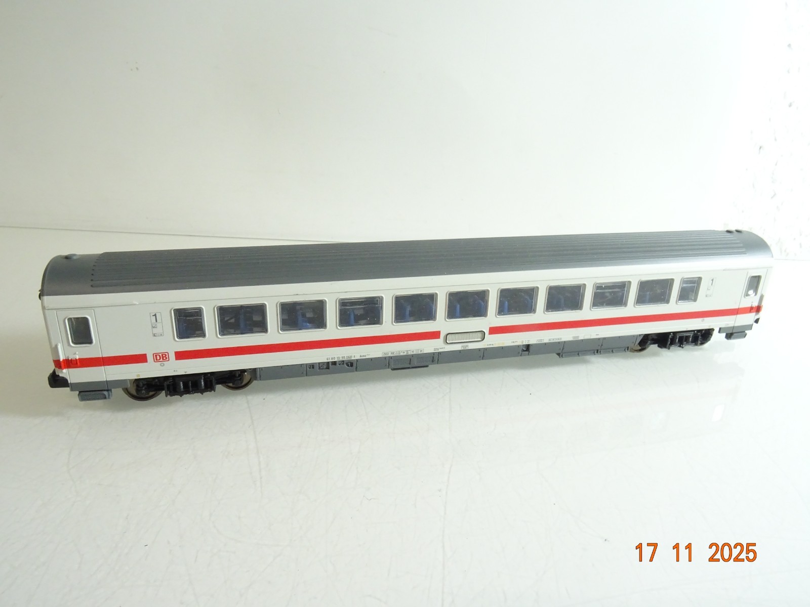 Piko H0 IC Personenwagen 1. Klasse 61 80 19-95 068-1 der DB RR4681 o.