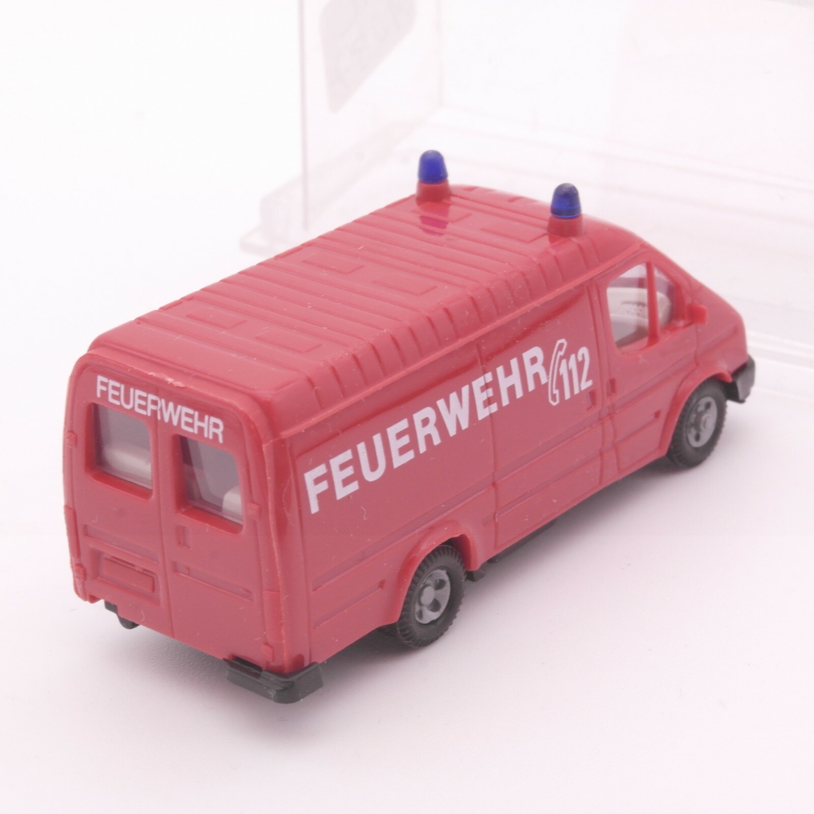 Praline 1:87 Ford Transit Kasten Feuerwehr 112 in EVP RT949 – Bild 3