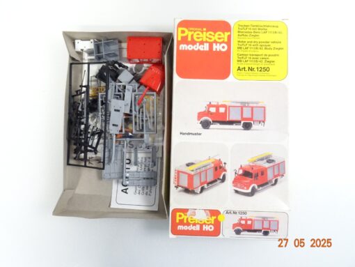 Preiser H0 1250 Tanklöschfahrzeug MB LAF 1113B/42 Feuerwehr in OVP RR1310
