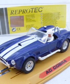Reprotec 1:32 RT/1962 AC Cobra Shelby Factory SC 64 in PC-Box EX8320