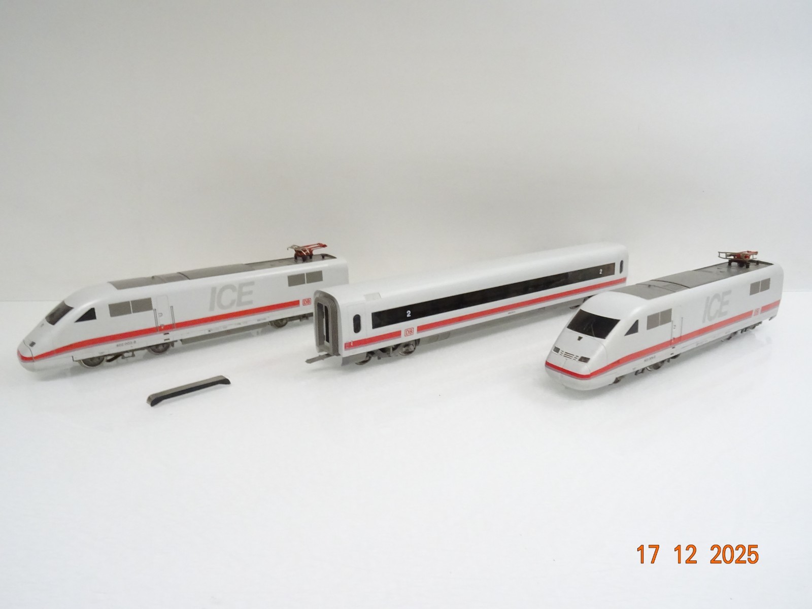 Roco H0 43877 AC Triebwagenzug 3tlg. ICE 2 der DB AG in OVP JL5145 – Bild 3