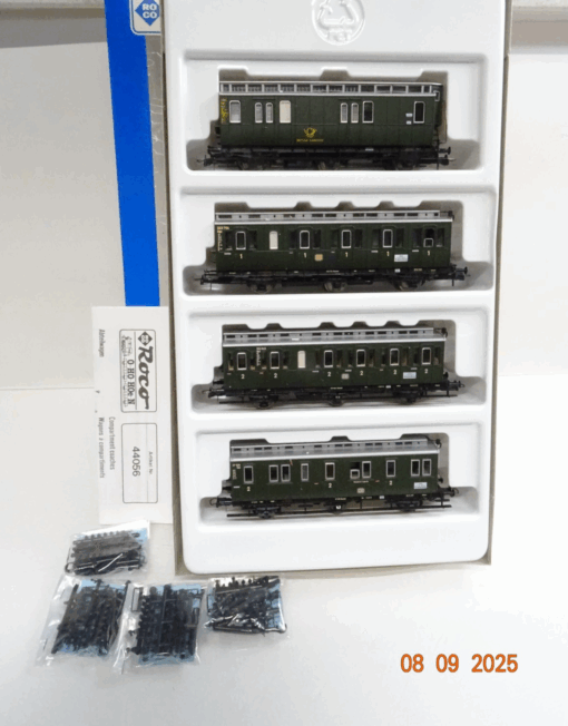 Roco H0 44056 Abteilwagen-Set 4tlg. der DB / DBP mit Zurüstteilen in OVP JL2852