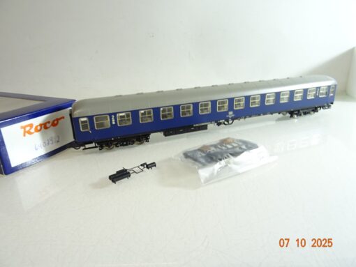 Roco H0 64029.2 Personenwagen 2. Klasse 51 80 52-40 071-1 der DB in OVP RR3791