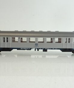 Roco H0 Silberling 2. Kl. mit Licht der DB PR9441 o.