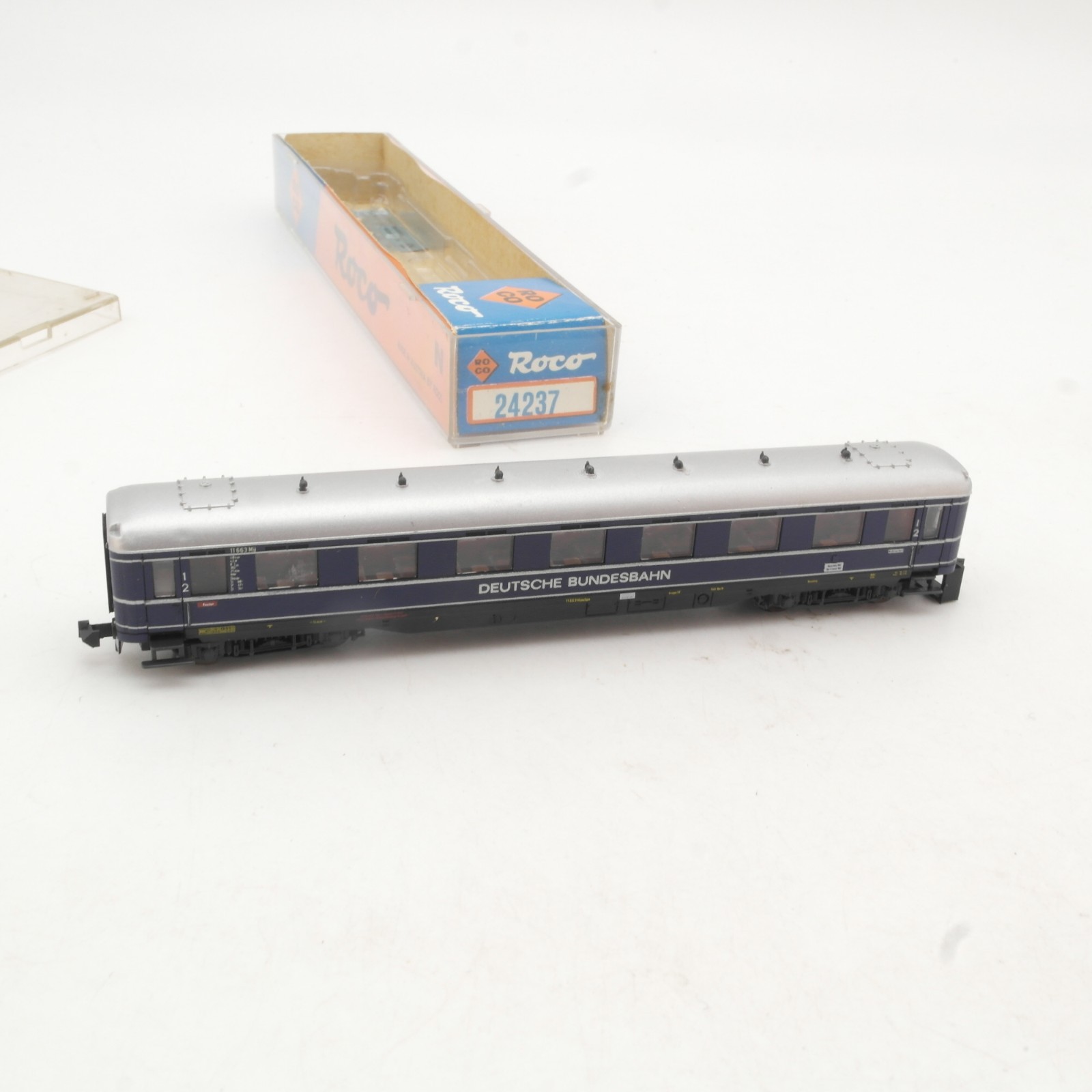 Roco N 24237 Schnellzugwagen /Schürzenwagen 1./2. Kl. der DB in OVP RR3968 – Bild 3