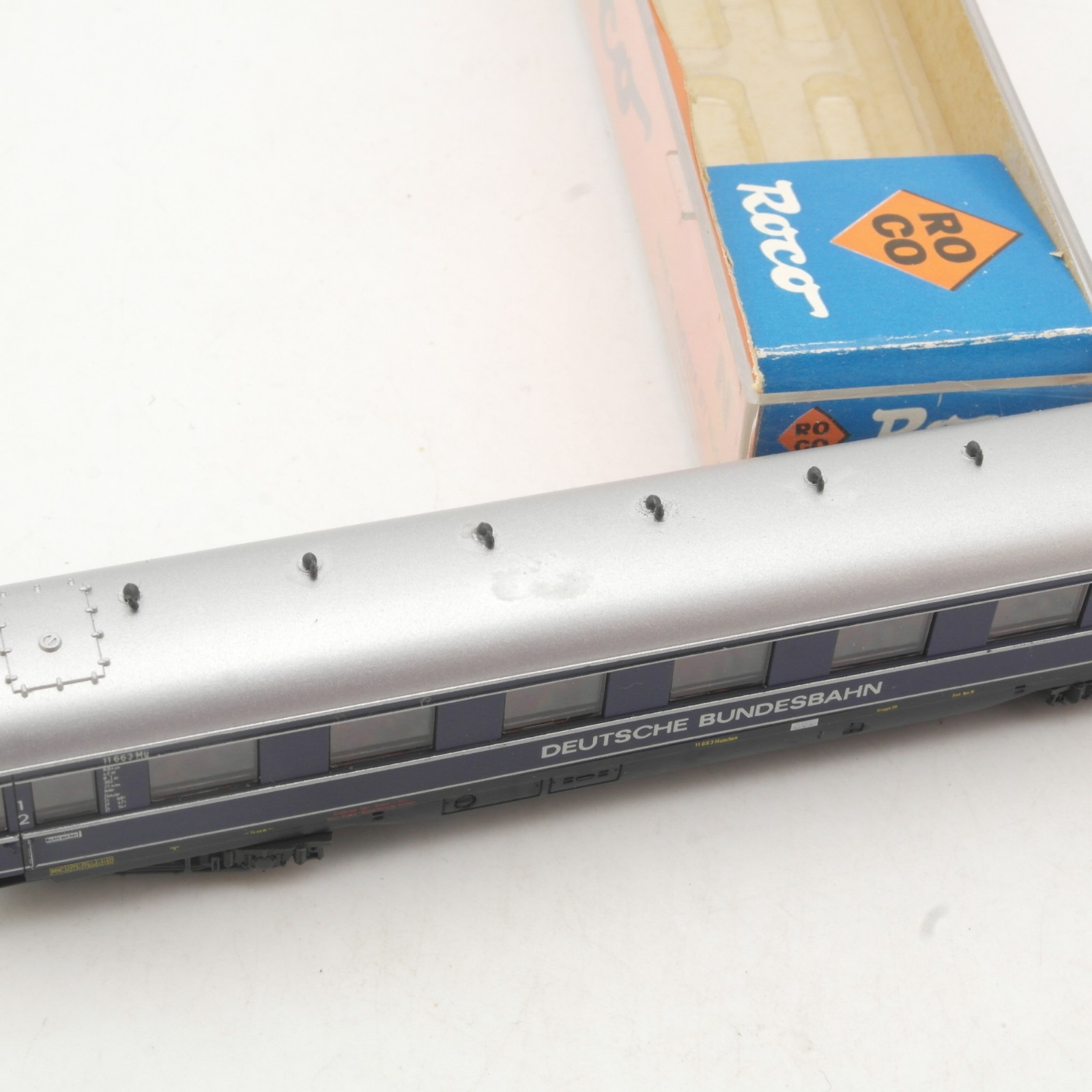 Roco N 24237 Schnellzugwagen /Schürzenwagen 1./2. Kl. der DB in OVP RR3968 – Bild 4