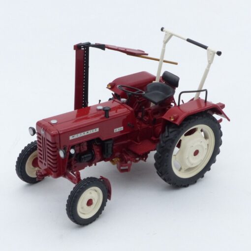 Schuco 1:18 Nr.: 00165 Mc Cormick D326 Schlepper, siehe Bilder o. EX690