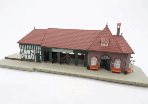 Spur H0 Bahnhof / Gebäude ca. 38 x 13 aus Anlagenrückbau, siehe Bilder RR347 o. – Bild 4