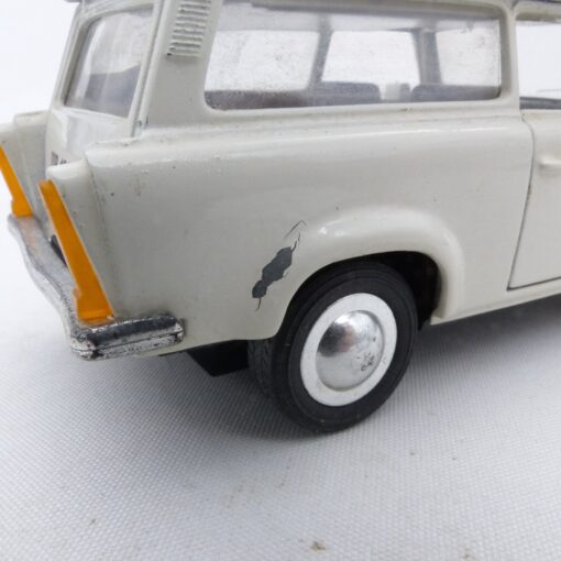 Sun Star 1:32 SS 9303 Trabant 601 Kombi altweiß siehe Bilder o. EX6098 – Bild 4