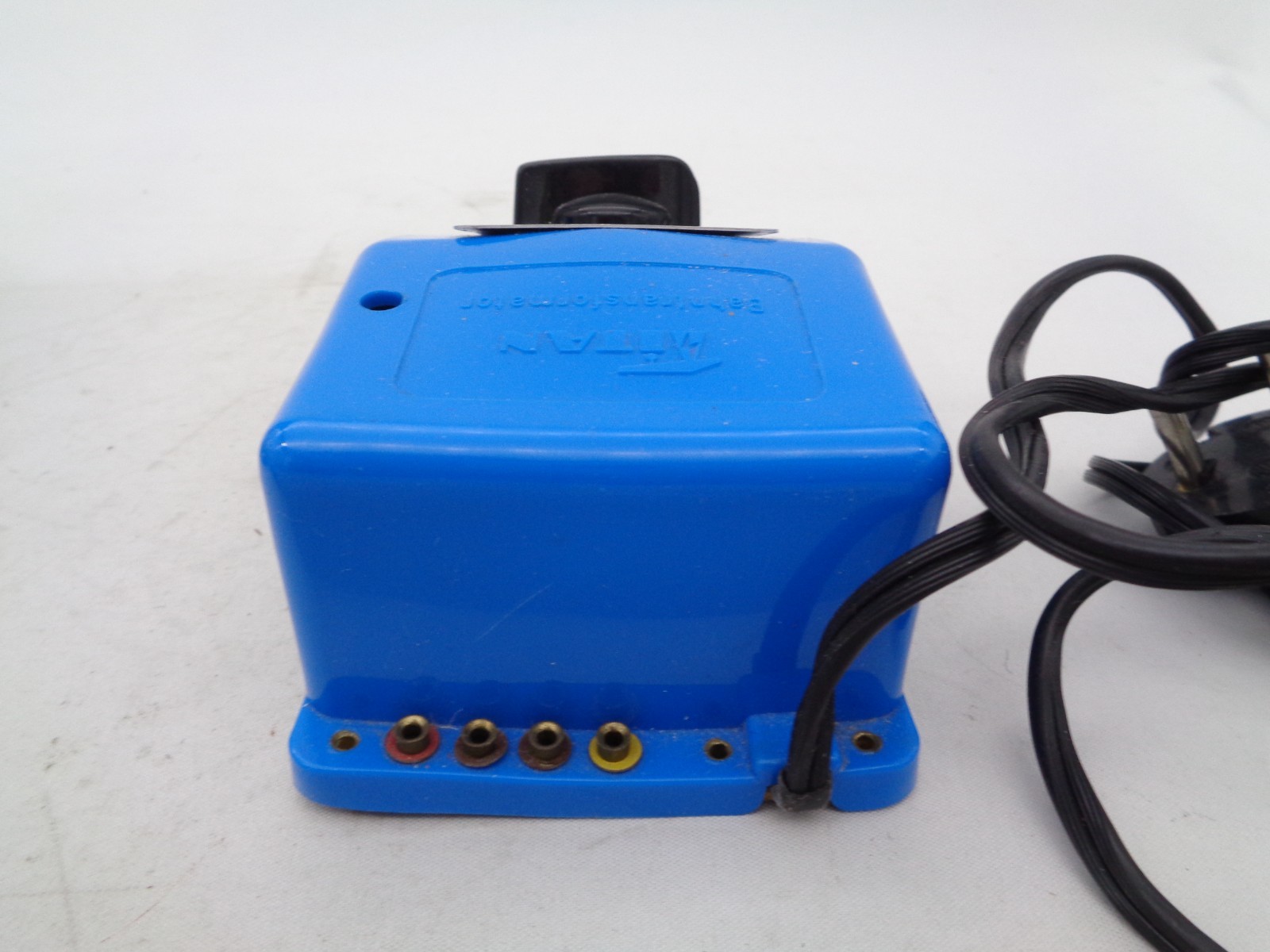 Titan Typ 827 Bahntransformator 220V 50Hz siehe Foto in OVP PK2614 – Bild 4