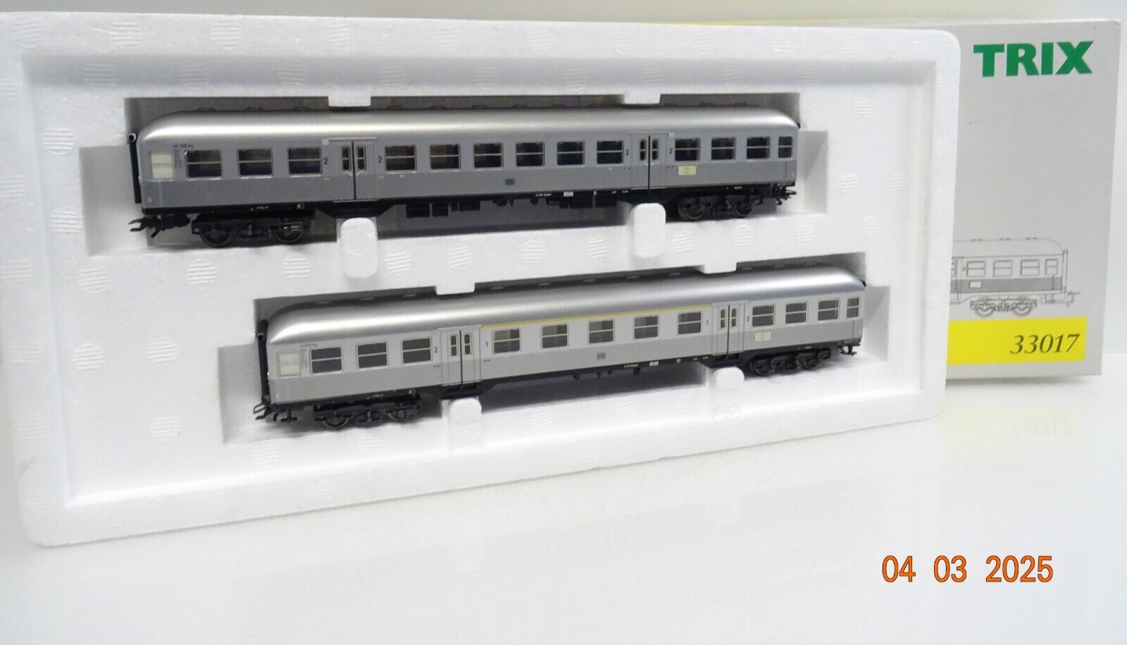 Trix H0 33017 AC Nahverkehrswagen - Set 2tlg. Silberlinge der DB in OVP LE9127