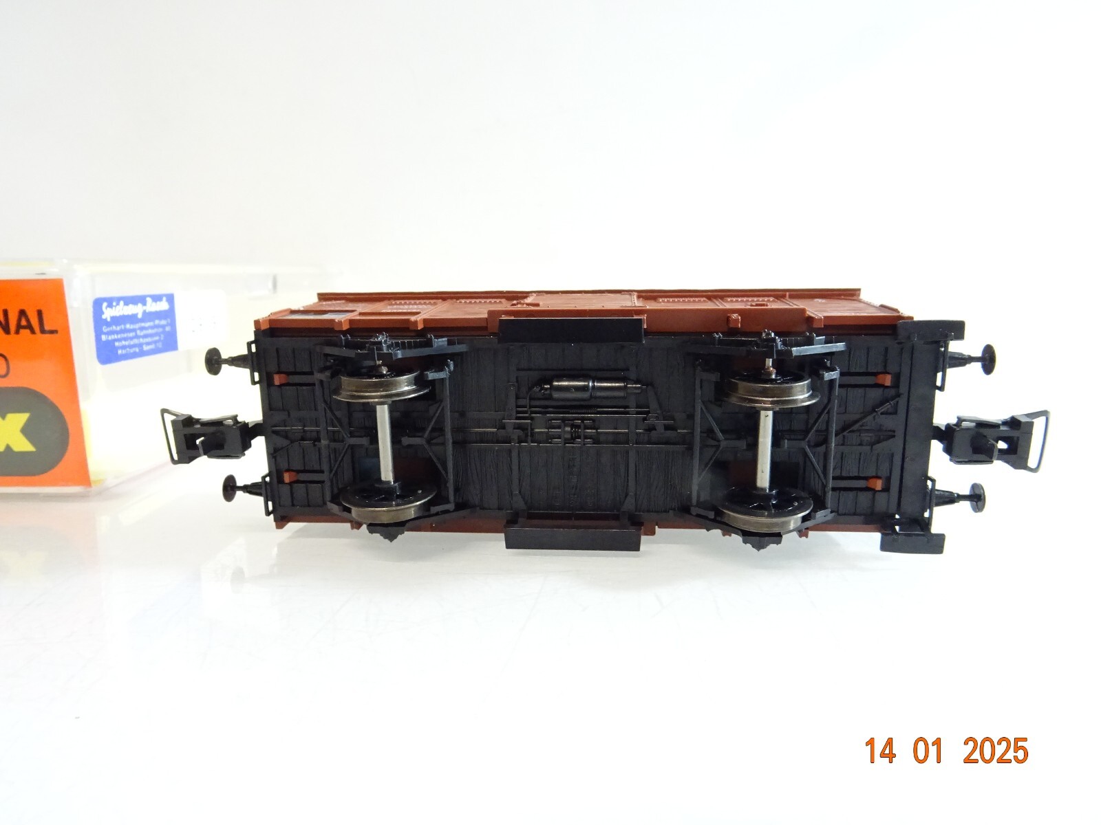 Trix H0 52362300 gedeckter Güterwagen mit Bremserhaus der DR in OVP PR5301 – Bild 4