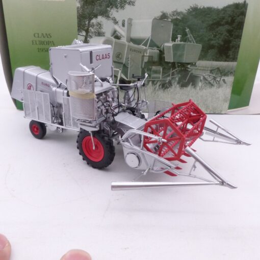 Universal Hobbies 1:32 UH2616 Claas Europa silver Mähdrescher in OVP EX6069 – Bild 3