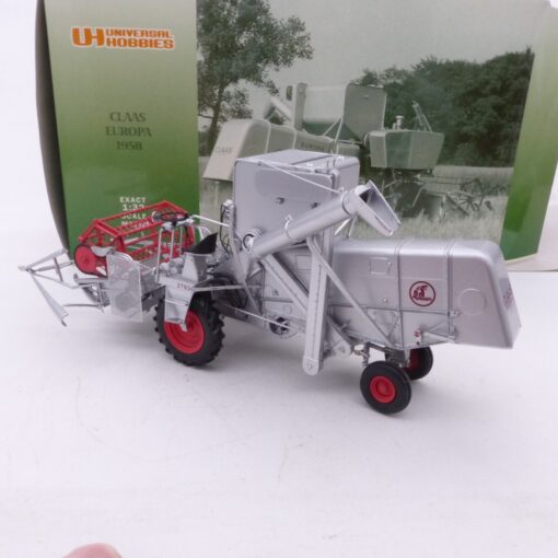 Universal Hobbies 1:32 UH2616 Claas Europa silver Mähdrescher in OVP EX6069 – Bild 5