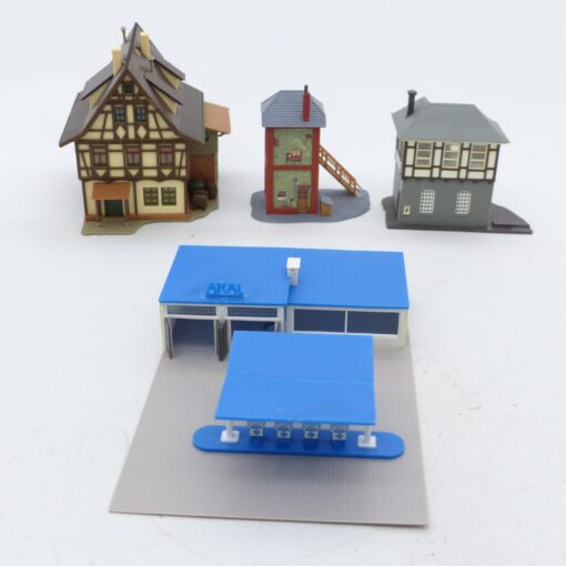 Vollmer etc. Spur N diverse Gebäude + Tankstelle von Busch in EVP EX6089 – Bild 3