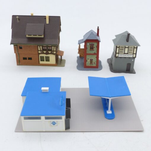 Vollmer etc. Spur N diverse Gebäude + Tankstelle von Busch in EVP EX6089 – Bild 4